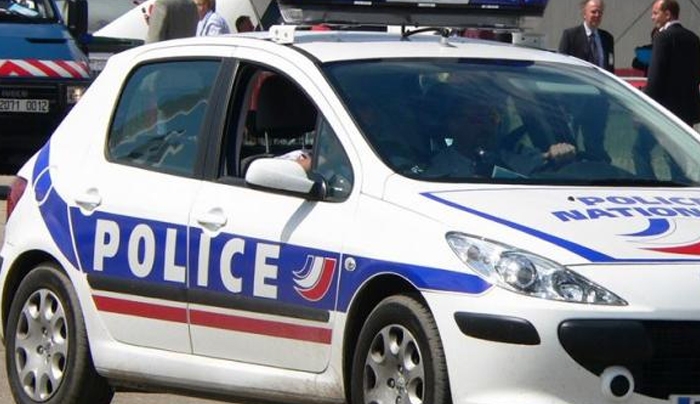 Γαλλία: Ομηρία 18 ανθρώπων σε κατάστημα κοντά στο Παρίσι
