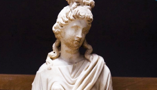 Το περίτεχνο άγαλμα της Υγείας στην Κω ταξιδεύει για να εκτεθεί στο Μουσείο Κυκλαδικής Τέχνης