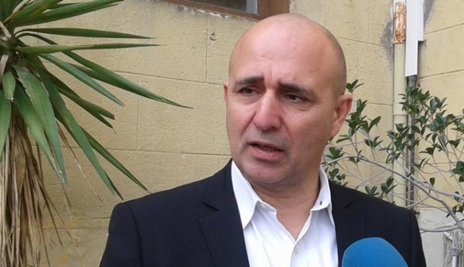 ΕΠΙΣΤΟΛΗ ΔΗΜΑΡΧΟΥ ΛΕΡΟΥ ΓΙΑ ΤΗΝ ΕΞΟΜΟΙΩΣΗ ΤΩΝ ΣΥΝΤΕΛΕΣΤΩΝ ΦΠΑ ΣΤΟ 24%
