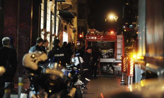 Πειραιάς: Εμπρηστική επίθεση σε ναυτιλιακή εταιρεία – Έγιναν έξι προσαγωγές
