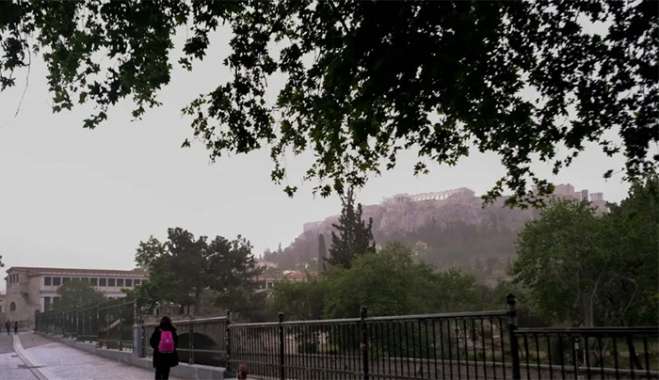Καιρός σήμερα: Καταιγίδες σε Θεσσαλονίκη και Ιόνιο – Αφρικανική σκόνη και 23 βαθμοί Κελσίου στην Κρήτη