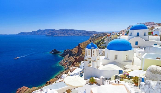 Bloomberg: Η Ελλάδα θα επωφεληθεί από τις απώλειες στην τουριστική αγορά της Τουρκίας