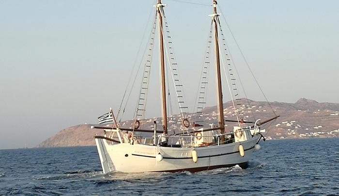 ΤΟ ΙΣΤΟΡΙΚΟ ΙΣΤΙΟΦΟΡΟ ''ΕΥΑΓΓΕΛΙΣΤΡΙΑ'' ΕΠΙΣΤΡΕΦΕΙ ΣΤΗ ΜΥΚΟΝΟ ΜΕΤΑ ΑΠΟ ΠΟΛΛΑ ΧΡΟΝΙΑ