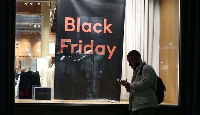 Κορυφώνεται η «μάχη» της Black Friday