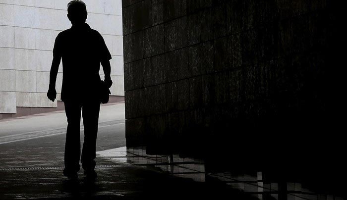 Μυστήριο με γυμνό άνδρα που φέρεται να κυνήγησε την 13χρονη που εξαφανίστηκε από την Πετρούπολη