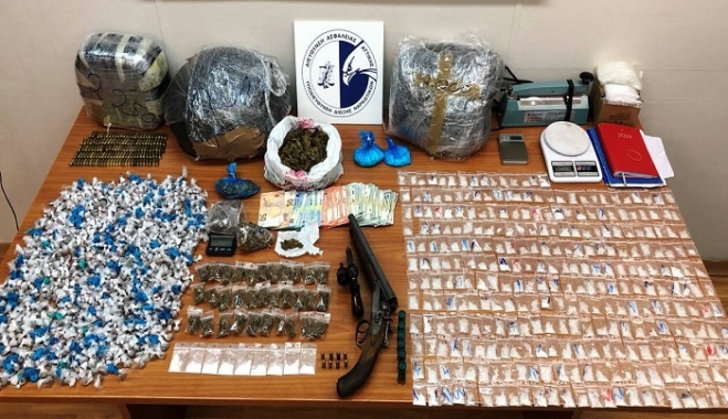 Σοκάρουν οι ποσότητες και τα είδη ναρκωτικών που διακινούσε σπείρα γύρω από την ΑΣΟΕΕ (vid)