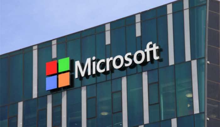 Η Microsoft σκοπεύει να απολύσει περίπου 9.000 εργαζόμενους