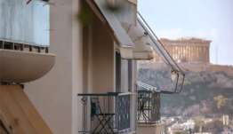 Ακριβαίνει το ελληνικό καλοκαίρι και για τα Airbnb – 55% επάνω οι τιμές εντός σεζόν