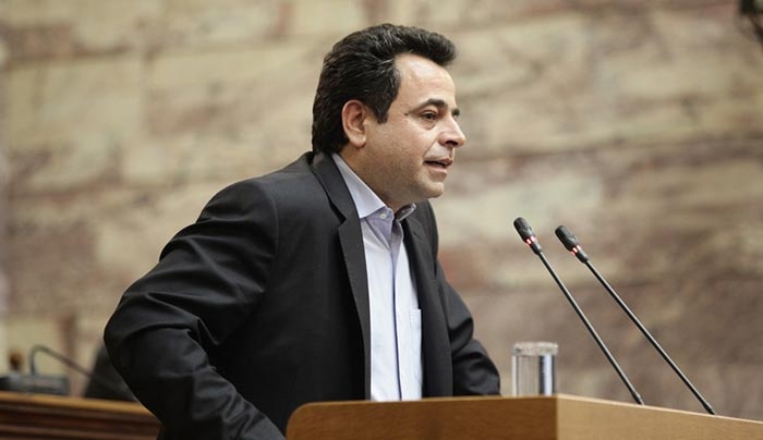 Ν. Σαντορινιός: "Η Ν.Δ. είναι ομογάλακτη του Σόιμπλε και εκφραστής των πιο σκληρών νεοφιλελεύθερων σεναρίων της Ευρώπης"