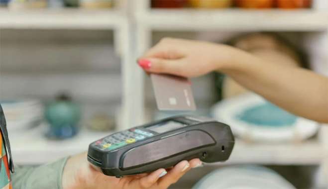 Ποια επιδόματα αφορούν οι προπληρωμένες κάρτες - Τέθηκαν σε ισχύ