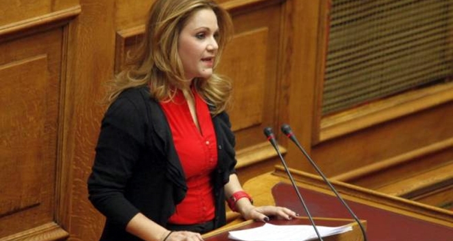 Μίκα Ιατρίδη: «Μην κλείνετε τα νοσοκομεία μας. Δεν θέλουμε να πηγαίνουμε στις απέναντι ακτές για περίθαλψη»