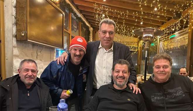 ΜΑΝΟΣ ΚΟΝΣΟΛΑΣ: «Στην Κάλυμνο υπάρχει ατόφια ελληνική ψυχή»