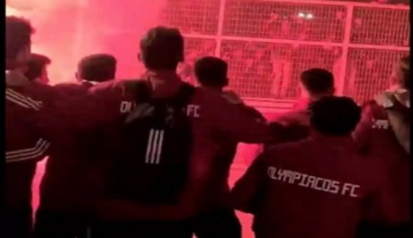 Ολυμπιακός: Αποθέωση από οπαδούς στου Ρέντη, χαμός μετά την πεντάρα στην ΑΕΚ (video)
