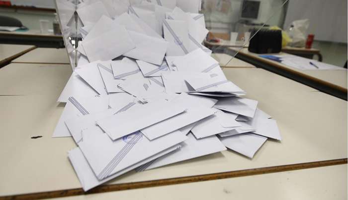 Δημοσκόπηση Opinion: Σταθερά πρώτη η ΝΔ - Στο 30,5% στην εκτίμηση ψήφου - Δεύτερο το ΠΑΣΟΚ