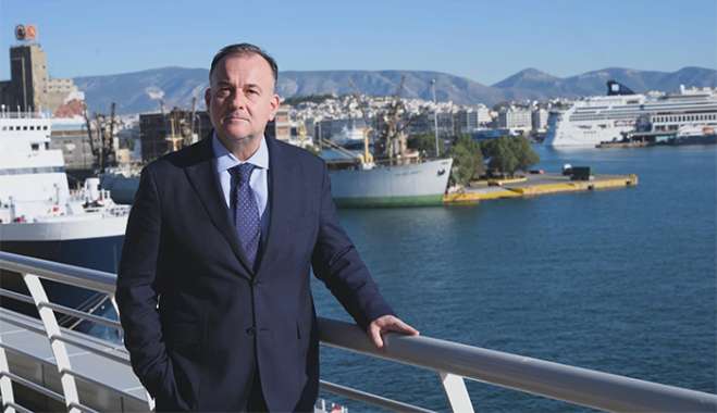 Ολιγόλεπτο τετ α τετ με τον πρωθυπουργό είχε ο Γιάννης Παππάς