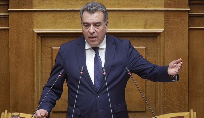 ΜΑΝΟΣ ΚΟΝΣΟΛΑΣ: «Δημιουργείται νέο Ενιαίο Ειδικό Επαγγελματικό Γυμνάσιο-Λύκειο στη Κω»