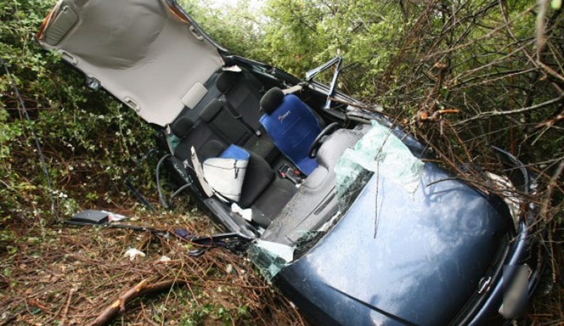 Καβάλα: Τραγωδία σε τροχαίο με 4 νεκρούς και 5 τραυματίες – Αυτοκίνητο έπεσε σε γκρεμό – Η απόφαση του οδηγού!