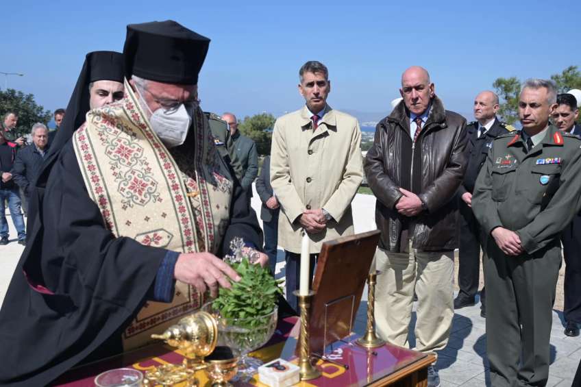 Με λαμπρότητα τελέσθηκαν  τα  Θυρανοίξια του  Ι.Ν. Αγ. Γεωργίου και Τιμίας Ζώνης ,παρουσία του Σεβασμιοτάτου Μητροπολίτη Κώου και Νισύρου  κ.κ Ναθαναήλ