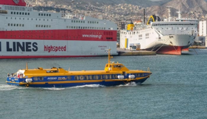 Ταλαιπωρία για 105 επιβάτες – Το “δελφίνι” γύρισε πίσω