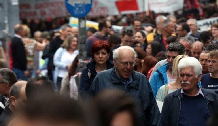 Όσα πρέπει να ξέρετε για την αλλαγή στον υπολογισμό των ασφαλιστικών εισφορών