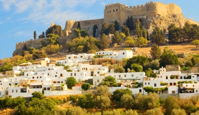 CNT: Τα Δωδεκάνησα κορυφαία επιλογή διακοπών για τον Μάιο