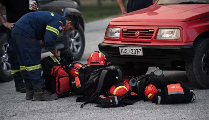 Κικίλιας: Προμήθεια 4.500 σετ ατομικής προστασίας για όλους τους εθελοντές της χώρας