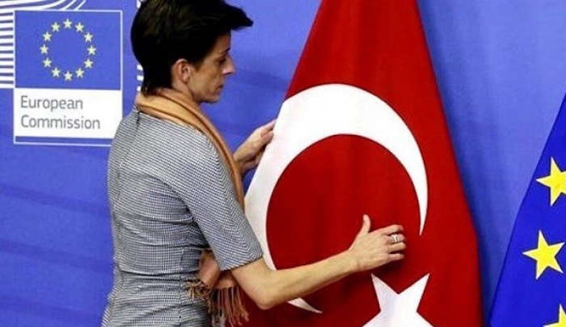 Τούρκοι χρυσοπληρώνουν για ευρωπαϊκή βίζα… μέσω Ελλάδας!