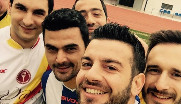 Πρωτάθλημα Κυκλάδων:Selfie διαιτητή και παικτών πριν το Derby
