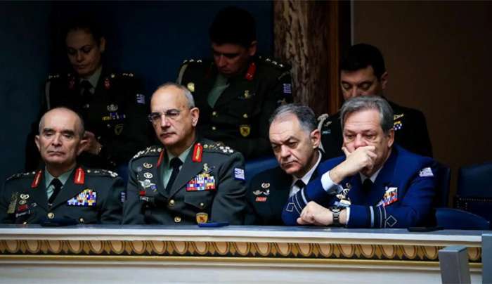 ΕΔ: Φουντώνουν τα σενάρια για αλλαγές στους Αρχηγούς