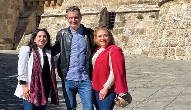 Οι αδελφές Σπανομάρκου στρέφουν τα διεθνή κινηματογραφικά φώτα στη Ρόδο