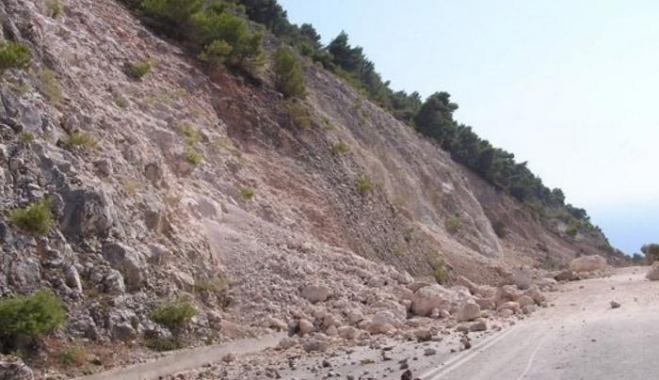 Ευρωπαϊκό ρεκόρ για την Ελλάδα: ΠΡΟΕΙΔΟΠΟΙΗΣΕ για τσουνάμι 5 λεπτά μετά από τον σεισμό στη Λευκάδα