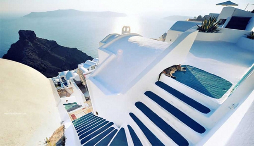 Πικρία από την La Repubblica για τον τουρισμό: Η Ελλάδα μας έκλεισε την πόρτα
