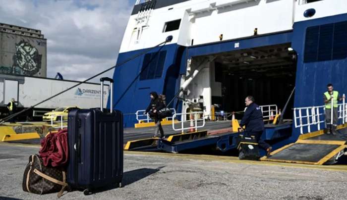 Κυβέρνηση: Αφοσιώνεται στην βελτίωση της καθημερινότητας των πολιτών - Επόμενος στόχος η μείωση τιμών των ακτοπλοϊκών εισητηρίων