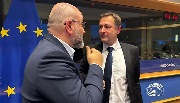 Αρναούτογλου προς Επίτροπο Χάνσεν: Οι αγρότες δεν ζουν με ευχολόγια – οι υποσχέσεις