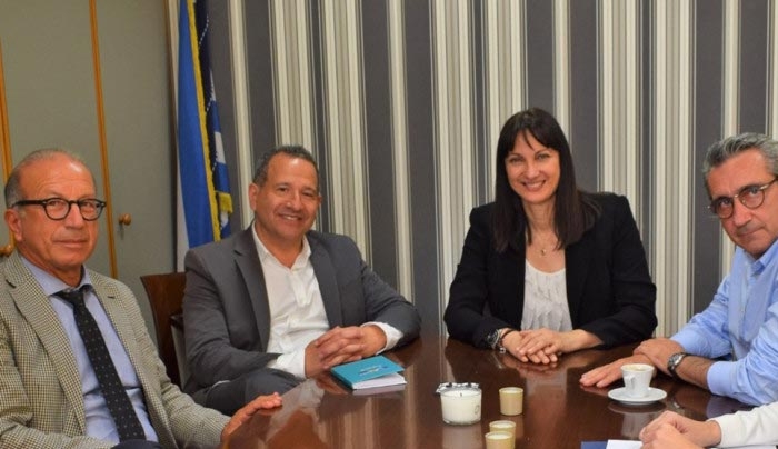 Η Υπ.Τουρισμού σε συνεργασία με την Περιφέρεια Νοτίου Αιγαίου στηρίζει τα επενδυτικά σχέδια κινηματογραφικών υποδομών και παραγωγών στη Σύρο