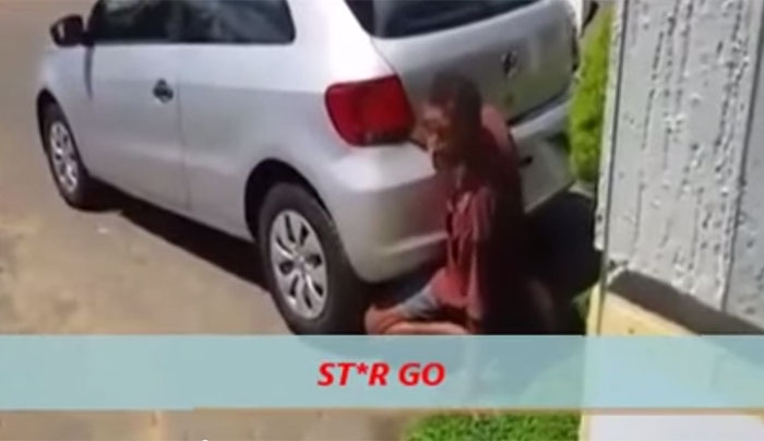 ΕΛΕΟΣ: Έκανε sex με την εξάτμιση!! (Video)