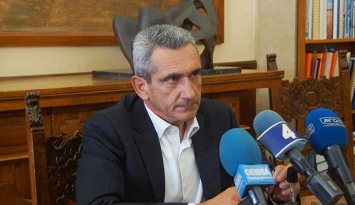 Με αστεία και φτηνά επιχειρήματα ο ΓΓ της Αποκεντρωμένης Διοίκησης Αιγαίου, “πνίγει” τις απαντήσεις του ΓΕΝ, αλλά όχι και την εμπάθειά του