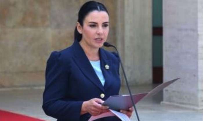 Οι περίεργες business της Αλβανίδας υπουργού με τις περιουσίες των Ελλήνων και το «φέσι» 50 εκατ.