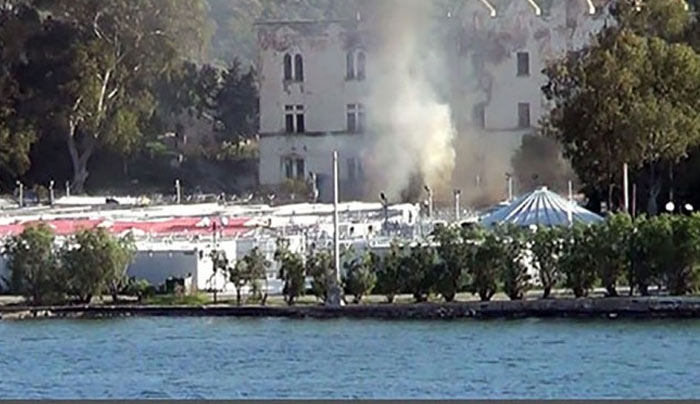 Πυρκαγιά στο HotSpot της Λέρου- Στο νοσοκομείο δύο πρόσφυγες
