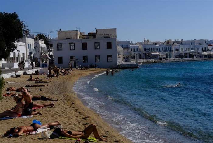 Ακίνητα: Εκτός ελέγχου το ράλι ενοικίων στα νησιά - Έως 2.150 ευρώ το μήνα για 50 τ.μ. στη Μύκονο
