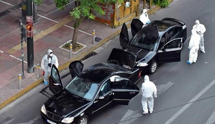 Συνελήφθη ο αποστολέας του τρομοδέματος στον Λουκά Παπαδήμο