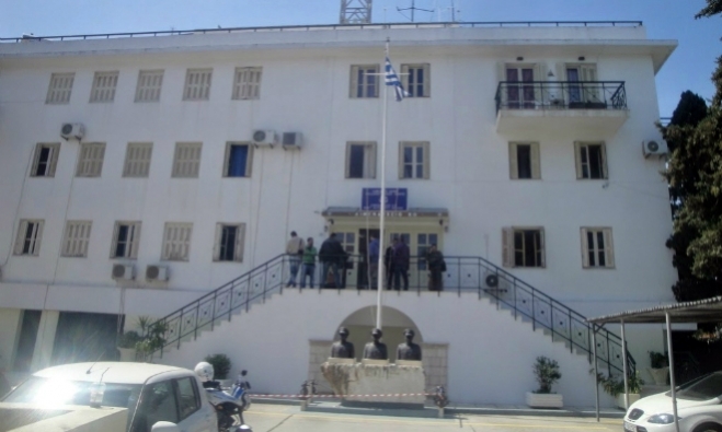Σκάφη που φέρονται να «ναυάγησαν» βρίσκονται στα χέρια ιδιωτών!