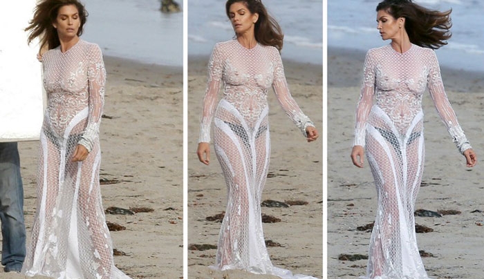 Άναψε φωτιές στα 49 της η Cindy Crawford!!