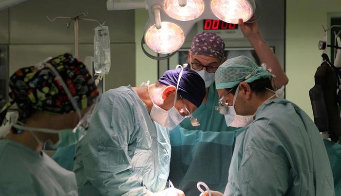 Μπαίνει «λουκέτο» στα ιδιωτικά ιατρεία των πανεπιστημιακών