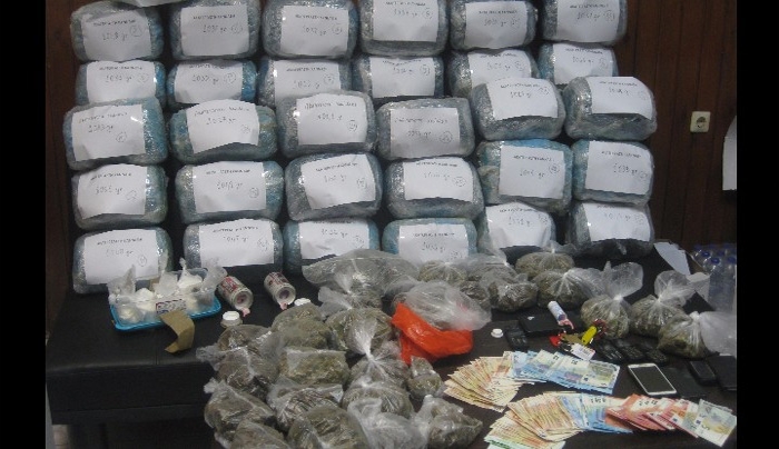 Έπεσαν “καμπανιές” για την υπόθεση με τα 36 κιλά χασίς στην Κω