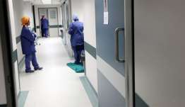 Νοσηλεύτρια πέθανε εν ώρα υπηρεσίας στο Νοσοκομείο Ναυπλίου - Η ένταση με συγγενείς τραυματιών