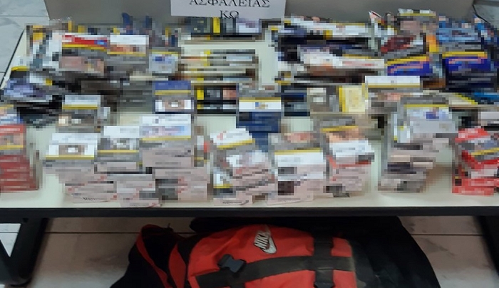 Εξιχνιάστηκε από το Τμήμα Ασφαλείας Κω, κλοπή καπνικών προϊόντων από κατάστημα και συνελήφθησαν οι δράστες.