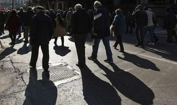 Αναδρομικά: Λύση - πακέτο για 5 κατηγορίες συνταξιούχων - Οι δικαιούχοι