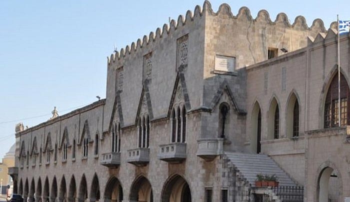 ΑΠΑΝΤΗΣΗ ΤΟΥ ΠΕΡΙΦΕΡΕΙΑΡΧΗ ΣΤΟΝ ΑΓΓΕΛΟ ΑΝΑΝΙΑ