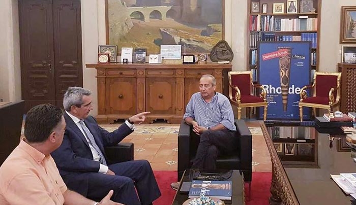 Στην ίδρυση κοινωνικού φαρμακείου προχωρά η Περιφέρεια Νοτίου Αιγαίου, από κοινού με τον Φαρμακευτικό Σύλλογο Δωδεκανήσου